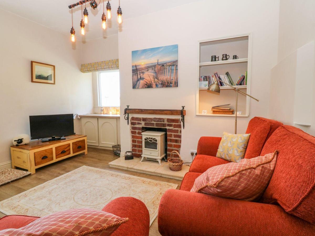 Вилла Charming 2 Bed House Near Rhoscolyn Discounts For Холихед Экстерьер фото