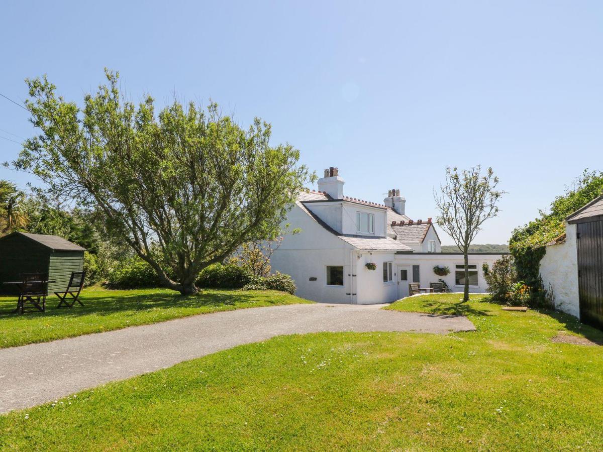 Вилла Charming 2 Bed House Near Rhoscolyn Discounts For Холихед Экстерьер фото