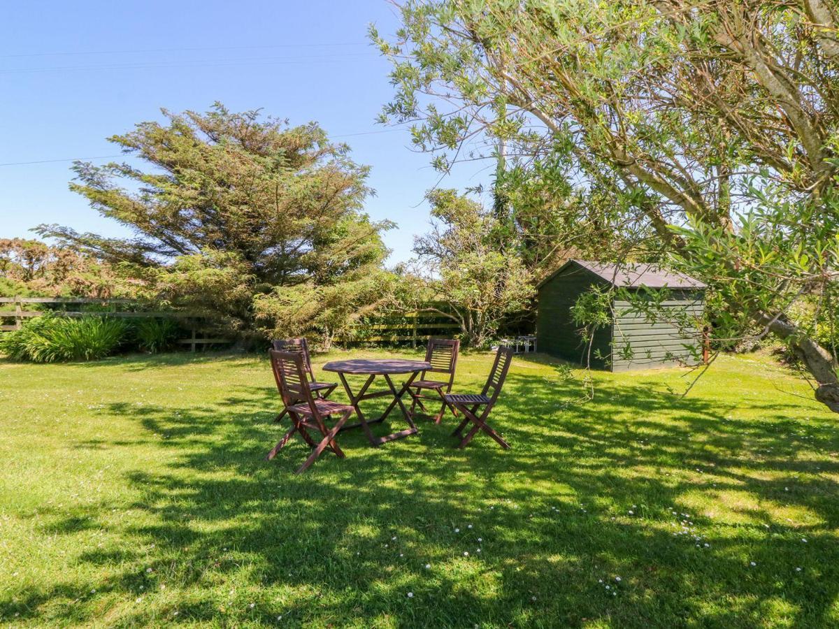 Вилла Charming 2 Bed House Near Rhoscolyn Discounts For Холихед Экстерьер фото