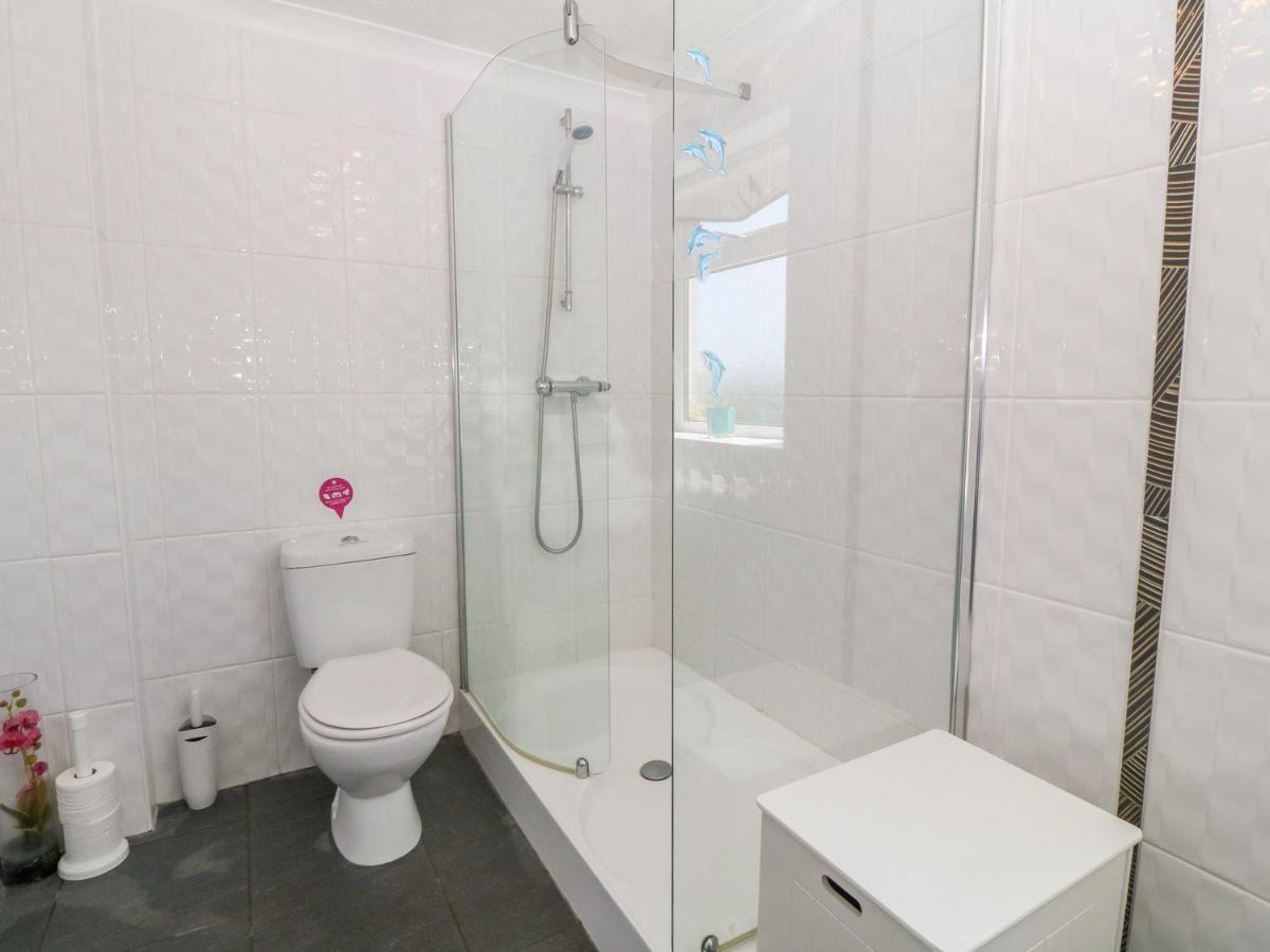 Вилла Charming 2 Bed House Near Rhoscolyn Discounts For Холихед Экстерьер фото